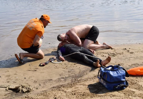 Жители Латвии массово тонут в водоемах. Кто их научит плавать?