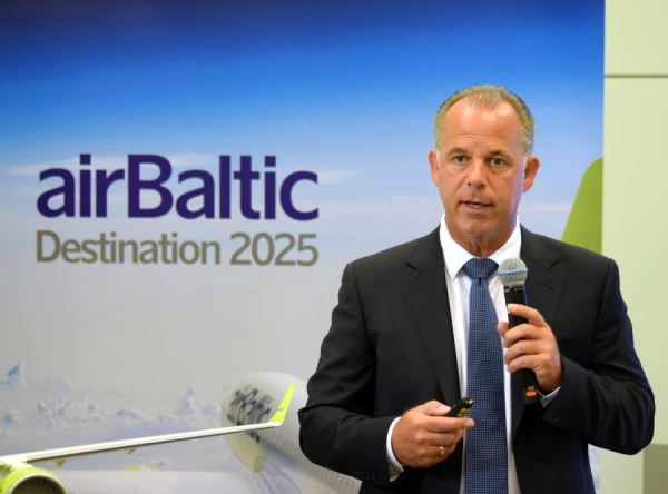 Каждый член правления «airBaltic» получил за год больше, чем Ринкевич, Силиня и Бришкенс вместе взятые