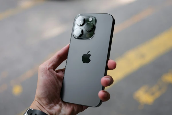 Стало известно о вялом спросе на iPhone 16