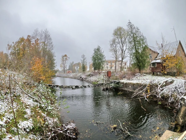 Вид на некогда крупное село Яунаглона.