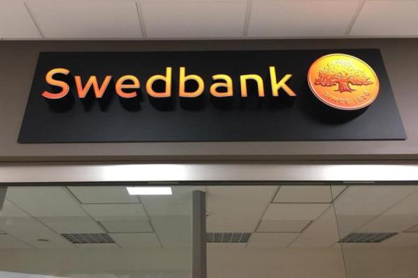 Делаете переводы в другие банки? Swedbank выступил с важным сообщением