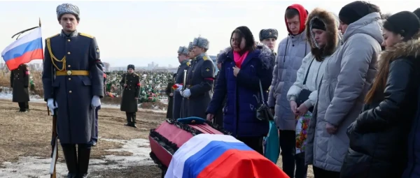 Изображение к статье: Похороны российского участника войны в Украине.