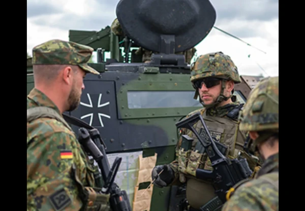 Изображение к статье: В Германии выступили против отправки миротворцев на Украину