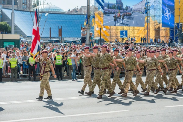 Британское подразделение на параде в Киеве в 2018 году.