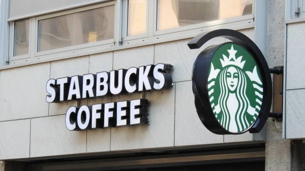 В США закрылись десятки кофеен популярной сети Starbucks