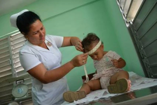 Изображение к статье: Повсеместная забота о малышах стала визитной карточкой медицины Острова Свободы.