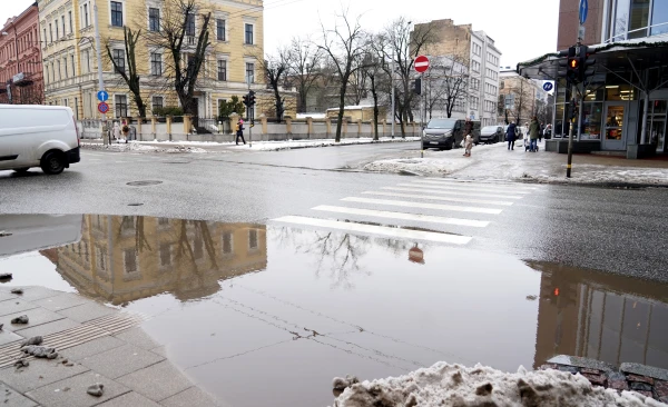 В среду на погодные условия влияет циклон