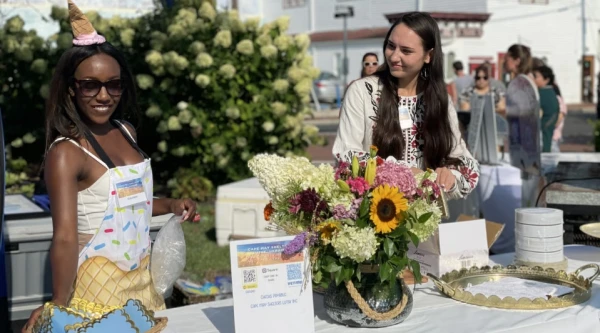 В ходе акций можно пообщаться с барышнями, приятными во всех отношениях.