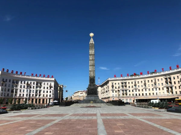 Парламент обсуждает возможность ограничить туризм в Беларусь