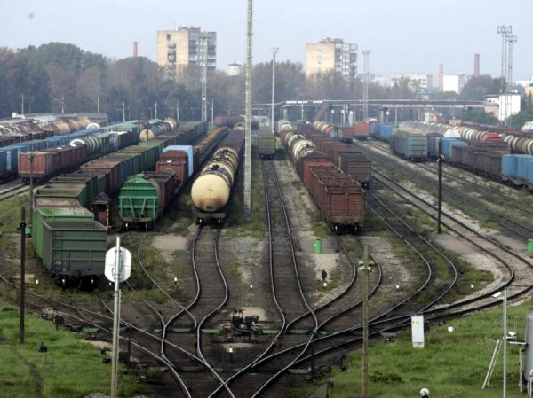 У латвийской железной дороги продолжают падать грузоперевозки