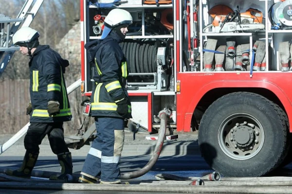 За минувшие сутки зарегистрировано 14 пожаров