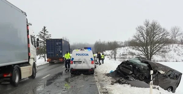 Спустя два месяца умер шофер, попавший в аварию, в которой погибли девочка и дирижер