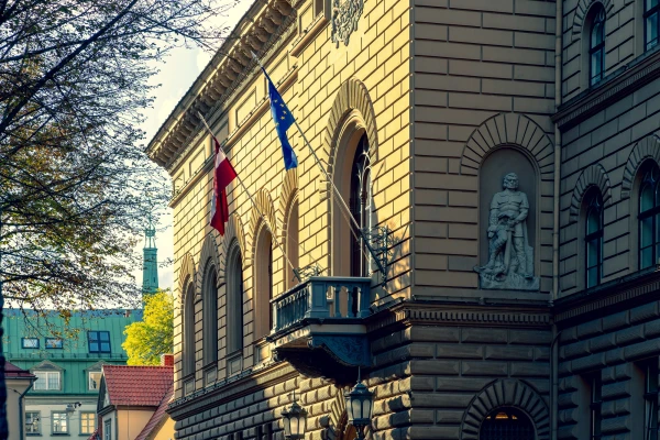 Изображение к статье: В Сейме ожидается борьба Ринкевича и депутатов: на кону — допуск народа к принятию законов