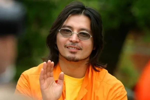 Изображение к статье: "Вы думаете, что Мурат Насыров случайно выпал из окна? Нет, ребята..."