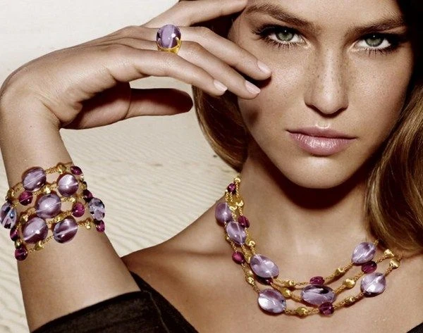 Изображение к статье: Фазы Луны: какие украшения носить, чтобы привлечь удачу и любовь