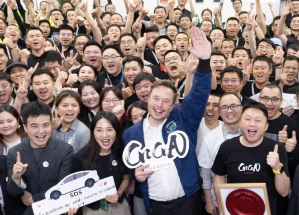 Изображение к статье: Неистощимые ресурсы Поднебесной всегда манили Илона.