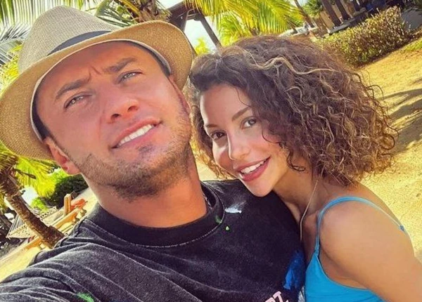 Изображение к статье: «Ну это же мини-Павел»: Брутян впервые показала лицо сына от Прилучного