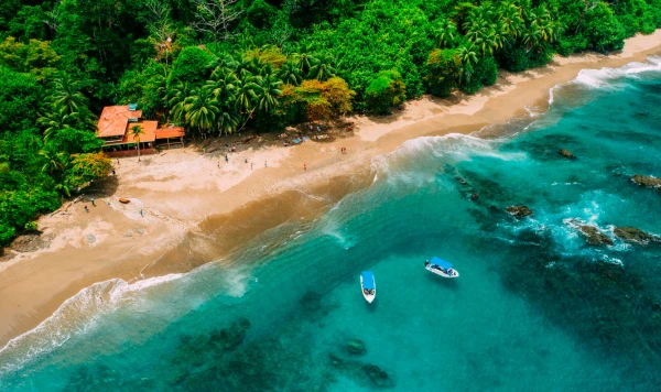 Изображение к статье: Спрятаться от мира: 5 мест, где душа отдыхает