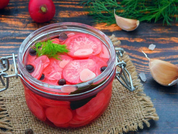 Изображение к статье: Маринованный редис — хит сезона