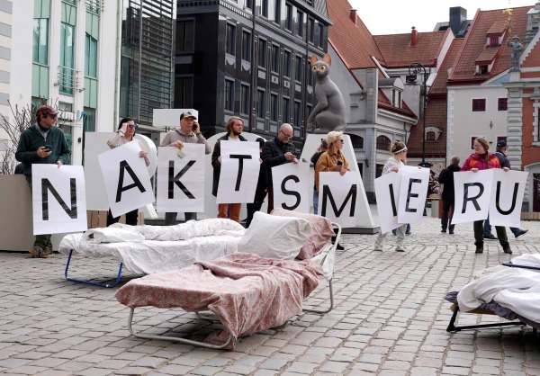 Изображение к статье: Ночью в узких улочках Риги: Рижской дума регулирует жизнь города после полуночи