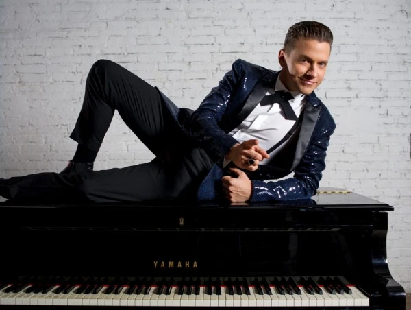 Изображение к статье: К нам едет Мэттью Ли: король рок-н-ролла выступит в Юрмале!