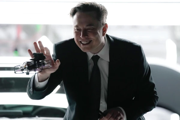 Изображение к статье: Маск ответил на новость об уходе с поста главы Tesla