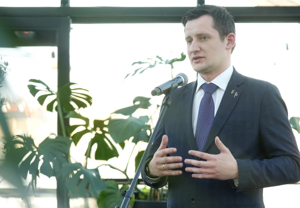 Изображение к статье: Доходы парламентского секретаря Минэкономики в прошлом году составили почти 80 000 евро