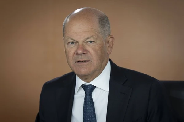 Изображение к статье: Шольц высказался о возможном запрете оппозиционной партии АдГ