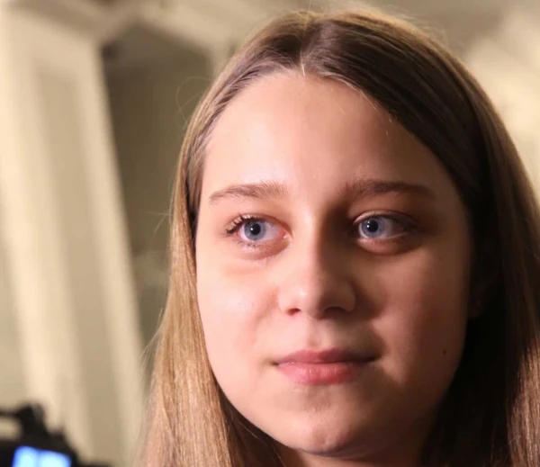 Изображение к статье: Артист очень любил свою малютку.