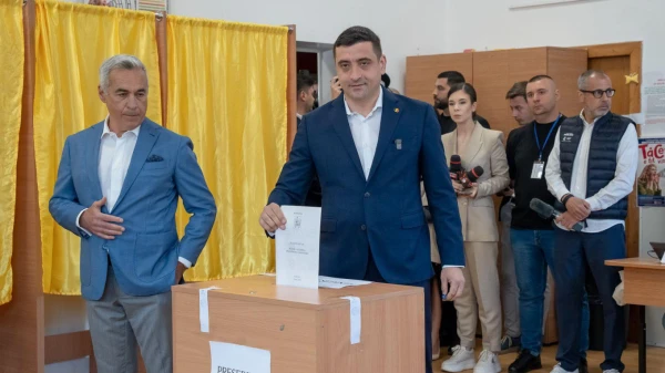 Изображение к статье: Несмотря на все старания прогрессивного человечества, румыны опять выбрали националиста.