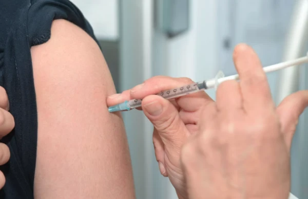 Изображение к статье: Вакцина от гриппа показала неожиданный эффект у женщин