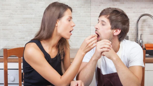 Изображение к статье: В роли «мамочки»: 4 признака созависимой женщины, которая пытается всех спасти