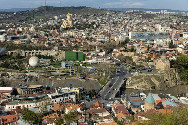 Изображение к статье: В США предупредили об угрозах взрывов в столице Грузии