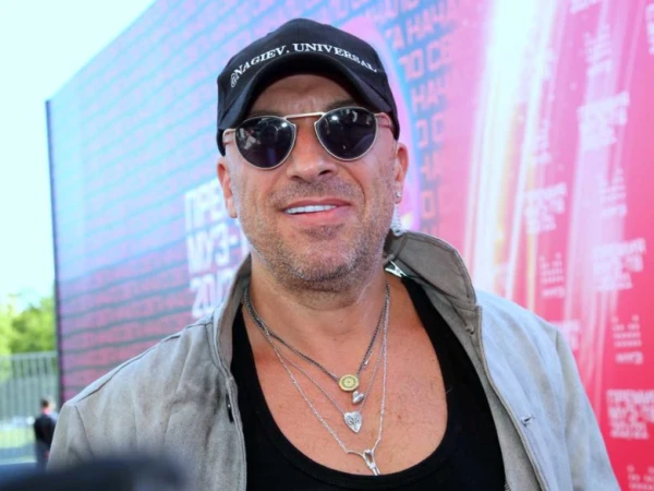 Изображение к статье: Выдумки злопыхателей о чрезмерных запросах звезды оказались фейком.