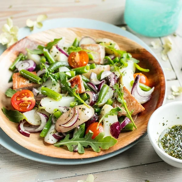 Изображение к статье: Легкий салат с тунцом: идеальный баланс между полезным и вкусным