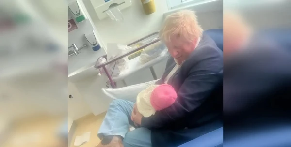 Изображение к статье: Борис Джонсон в восьмой раз стал отцом