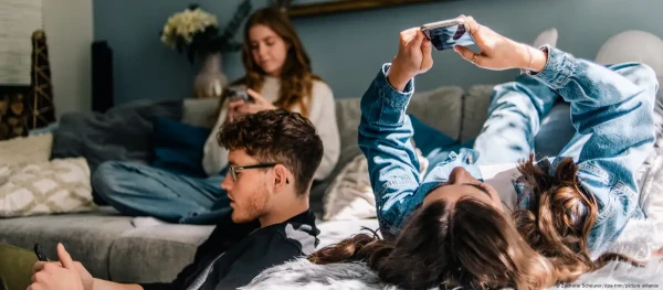 Изображение к статье: Интернет везде - как же он достал.