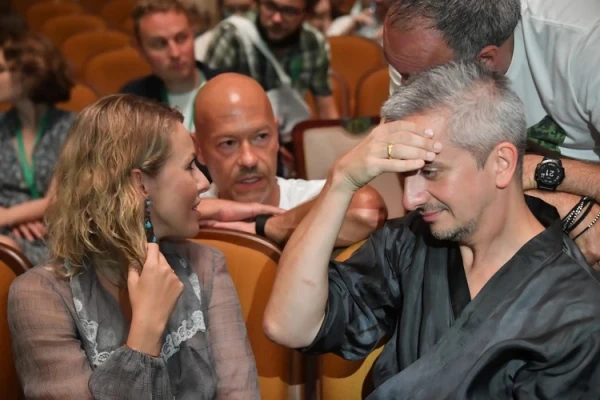 Изображение к статье: Господин Богомолов получил толстый намек.