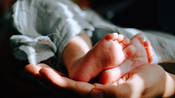 Изображение к статье: Почему народ не рожает? В Латвии могут начать закрывать родильные отделения