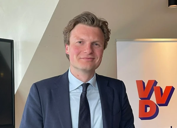 Изображение к статье: x.com/rubenbrekelmans