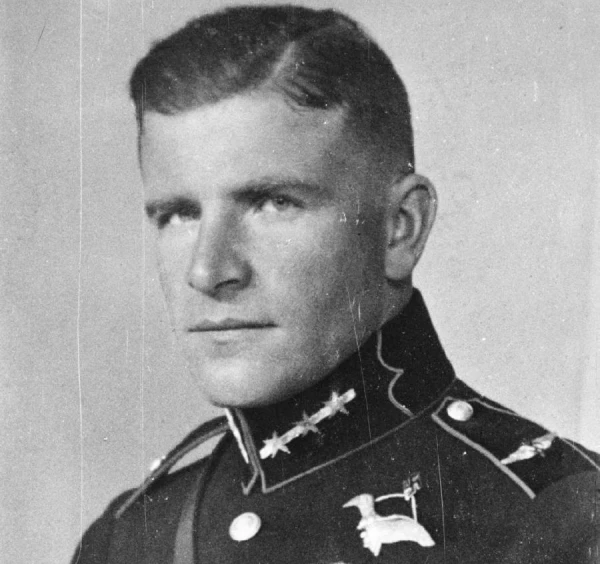 Изображение к статье: Прокуратура ЛР в третий раз вынуждена возобновить дело против Цукурса, которого обвиняют в убийстве евреев