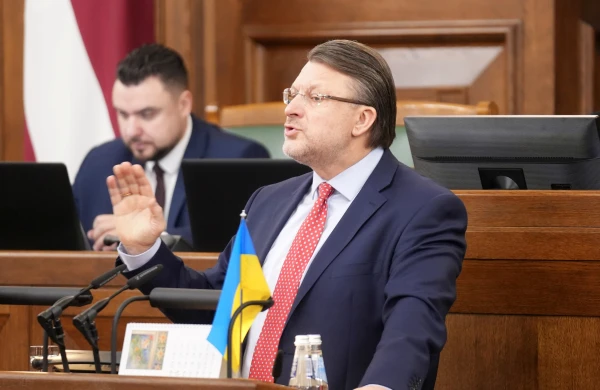 Изображение к статье: «Мы на пороге катастрофы». В Сейме идут жаркие дебаты по поводу отставки Эвики Силини