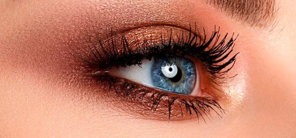 Изображение к статье: Секреты макияжа: как накрасить маленькие глаза так, чтобы они казались большими