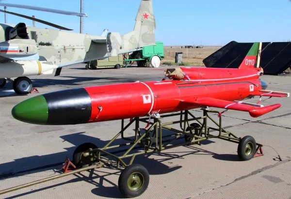 Изображение к статье: По внешнему виду и габаритам это вполне себе крылатая ракета.