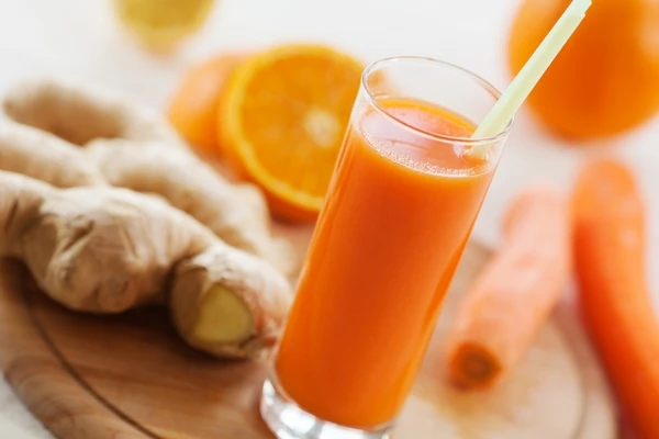 Изображение к статье: Идеальный загар: рецепт морковного смузи, который поможет добиться красивого тона кожи