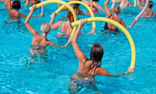 Изображение к статье: Как быстрее всего убрать животик женщинам старше 45 лет: учёные знают ответ