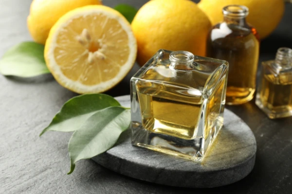 Изображение к статье: Парфюм может нарушить химический защитный слой нашего тела