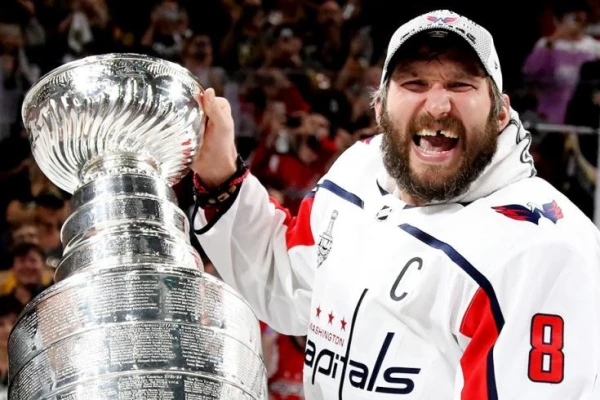 Изображение к статье: Друг Артёма Дзюбы высказался о его потенциальном бое против Александра Овечкина