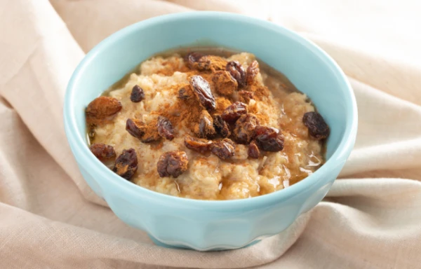 Изображение к статье: Врач порекомендовала есть кашу с сухофруктами на завтрак
