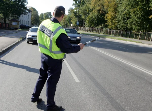 Изображение к статье: За одно воскресенье - почти 500 штрафов на дорогах